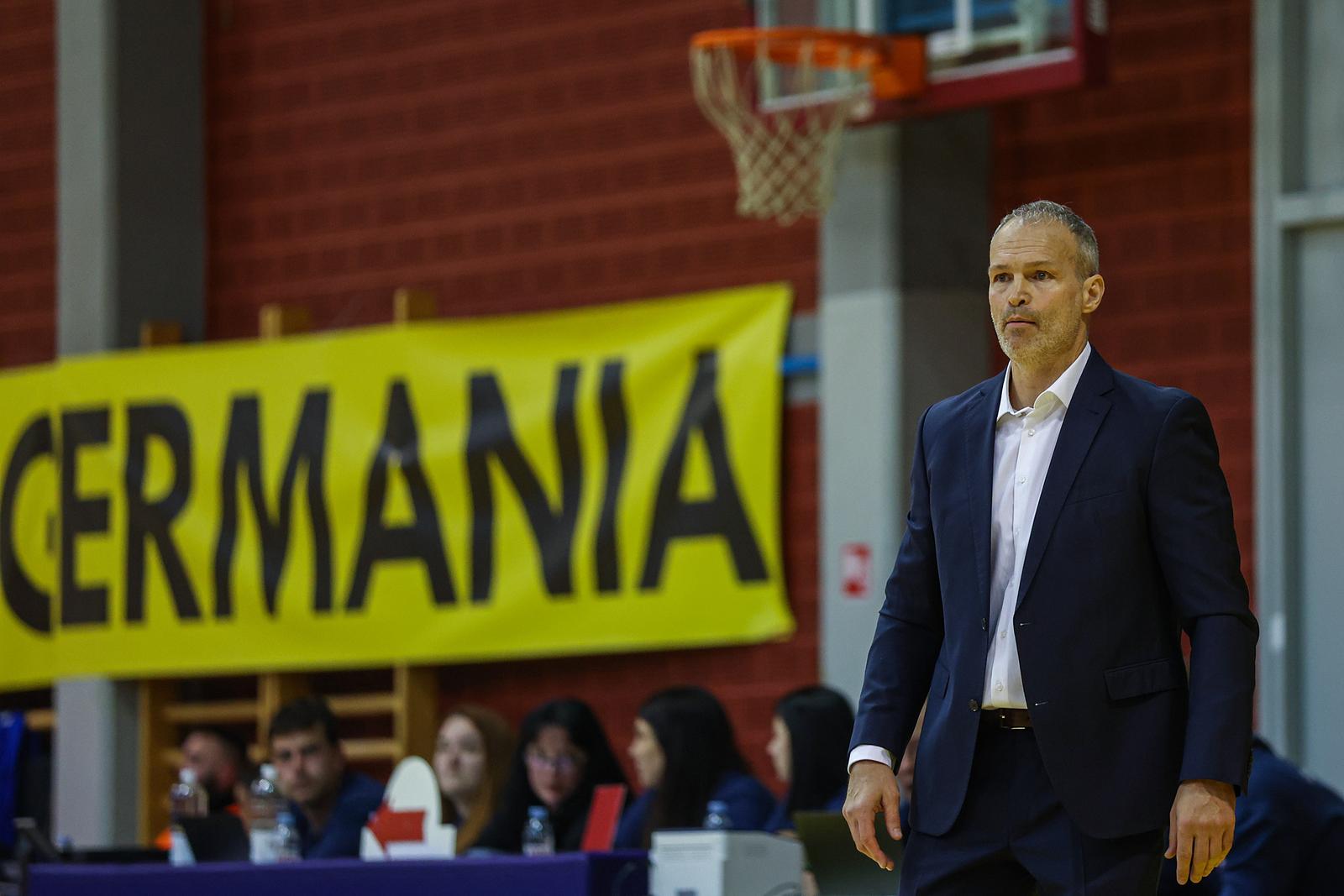 pxl 040426 149541129 20260425193844