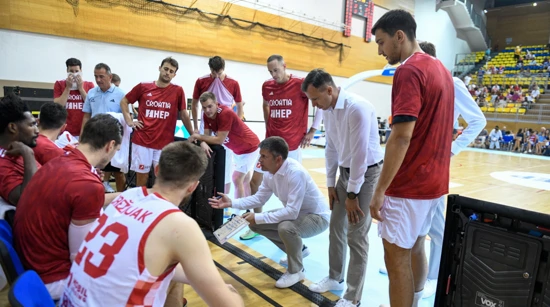 Izbornik Mijatović s igračima