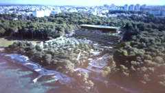 Gradi se hotel uz lungomare