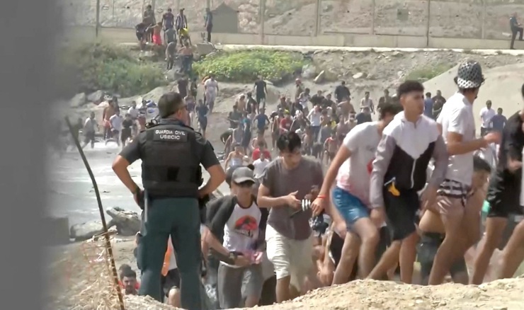 Ceuta: Poginulo devet migranata, vojska dolazi u pomoć policiji