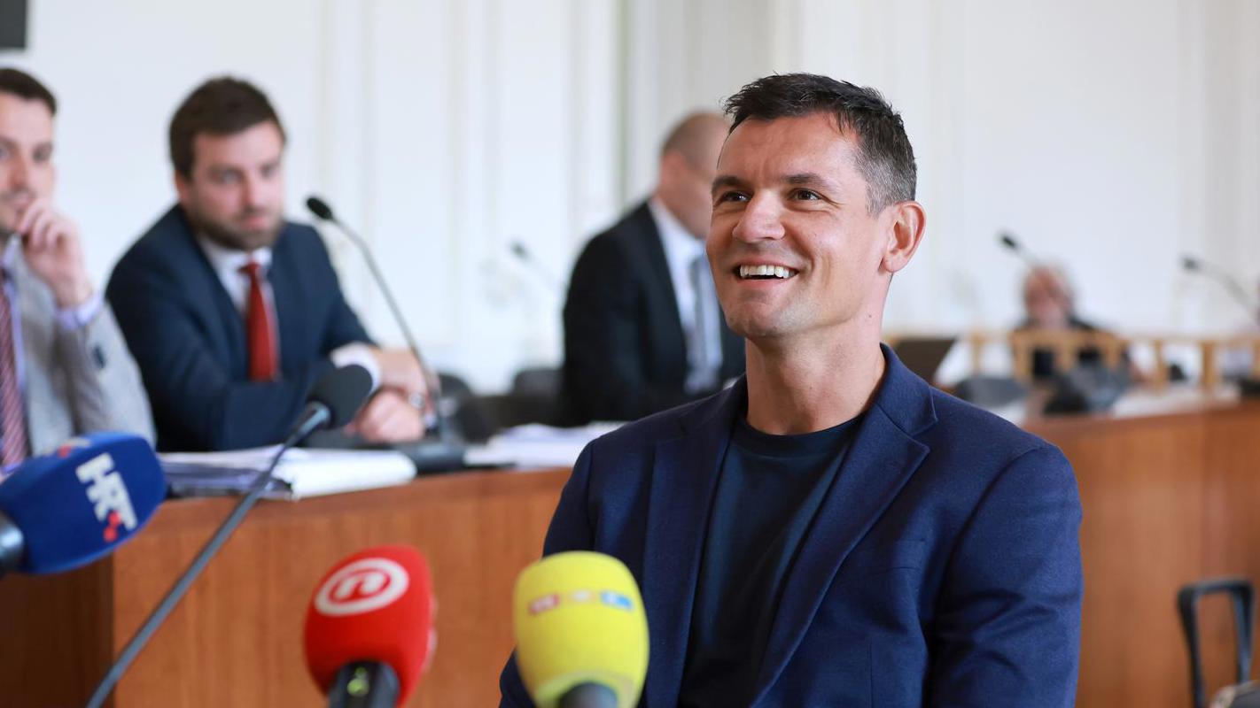 Lovren: Mario Mamić hat mich vertreten, aber ich weiß nicht, wer ihn bezahlt hat. 6 pxl 090625 134059698 20250609113336