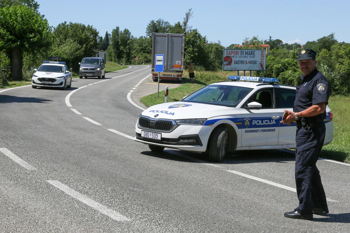 Policija na cesti, Foto: Goran Sebelic/Cropix