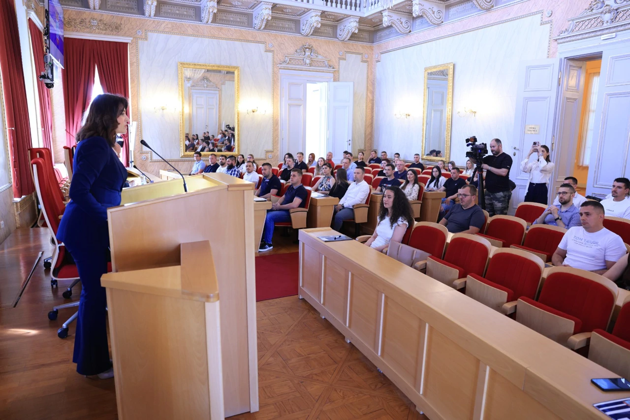 Potpore za rješavanje stambenog pitanja dobilo 86 mladih obitelji, Foto: OBŽ/-