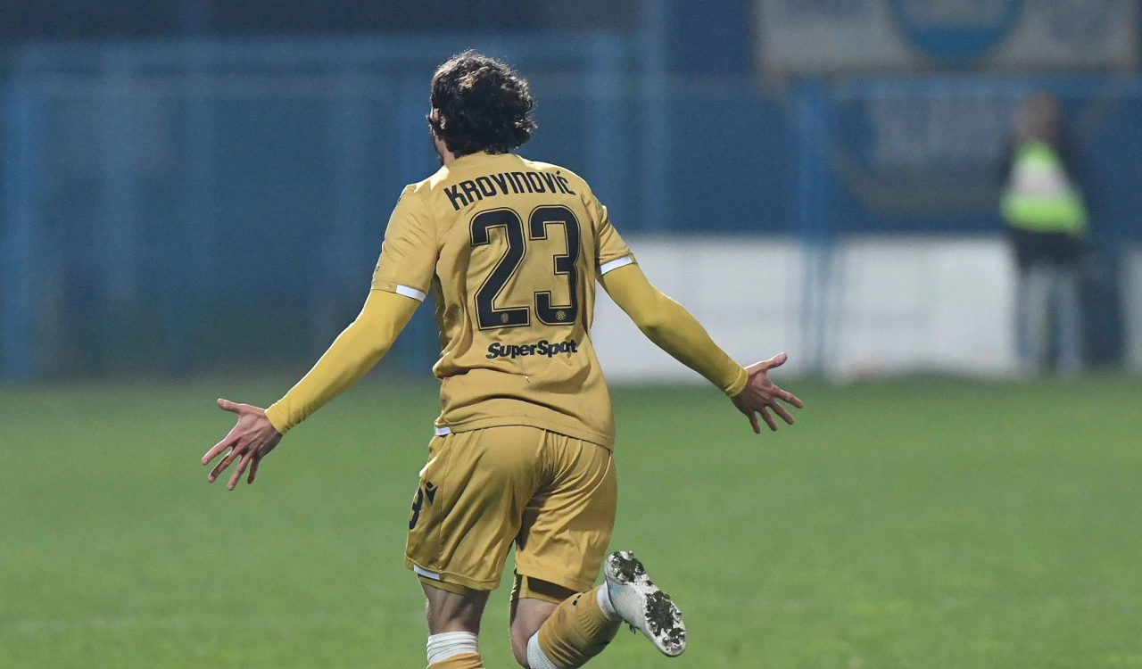 Filip Krovinović slavi gol