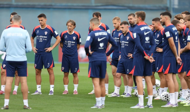 Hrvatski nogometaši na treningu uoči utakmice