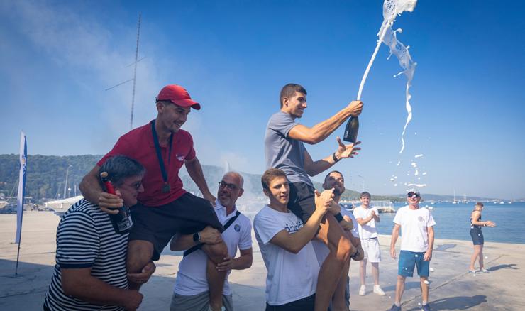 Doček za brončane veslače: "Split i Mornar su ponosni na vas"