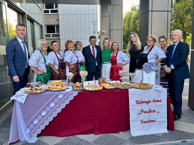 Turističko-kulturno-gastronomsko predstavljanje Hrvatske "Dodir Hrvatske"