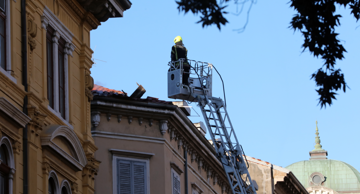 Požar nekoliko stanova u Zanonovoj ulici u Rijeci