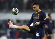 Lautaro Martinez se zagreijava uoči Bayerna, Foto: Claudia Greco/REUTERS