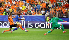 Pogodak Anthonyja Elange, Foto: Phil Noble/REUTERS
