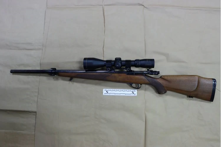 U kući 55-godišnjaka pronađen amfetamin i ilegalno oružje, Foto: PU zagrebačka/HRT