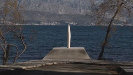 Spomenik "Plemenita periska" u Supetru