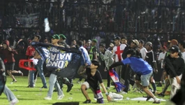 Neredi na nogometnoj utakmici u Indoneziji