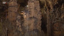 Biserujka - bajkovita špilja otoka Krka