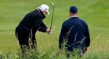 Trump igra golf na početku posjeta Škotskoj