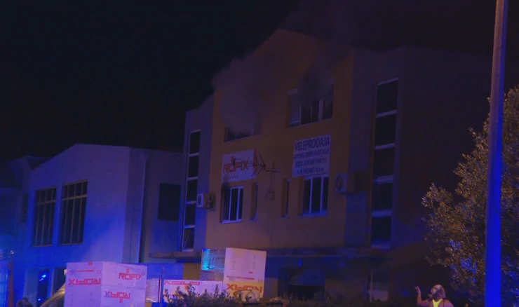 Požar u skladištu u Novom Bokanjcu