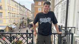 Sergej Božić na balkonu Radio Rijeke