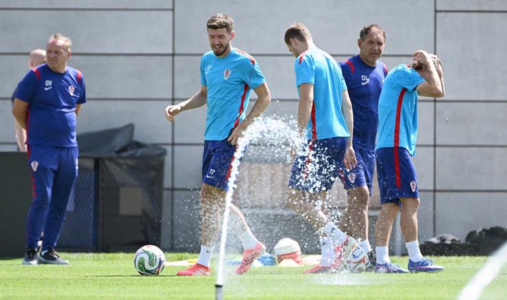 Vatreni odradili posljednji trening uoči Portugala