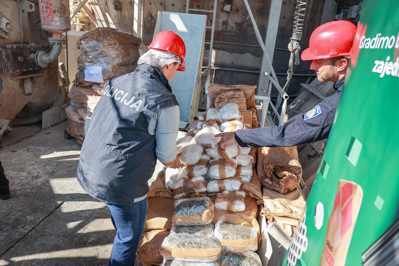 Spaljivanje droge, Foto: Davor Javorovic/PIXSELL