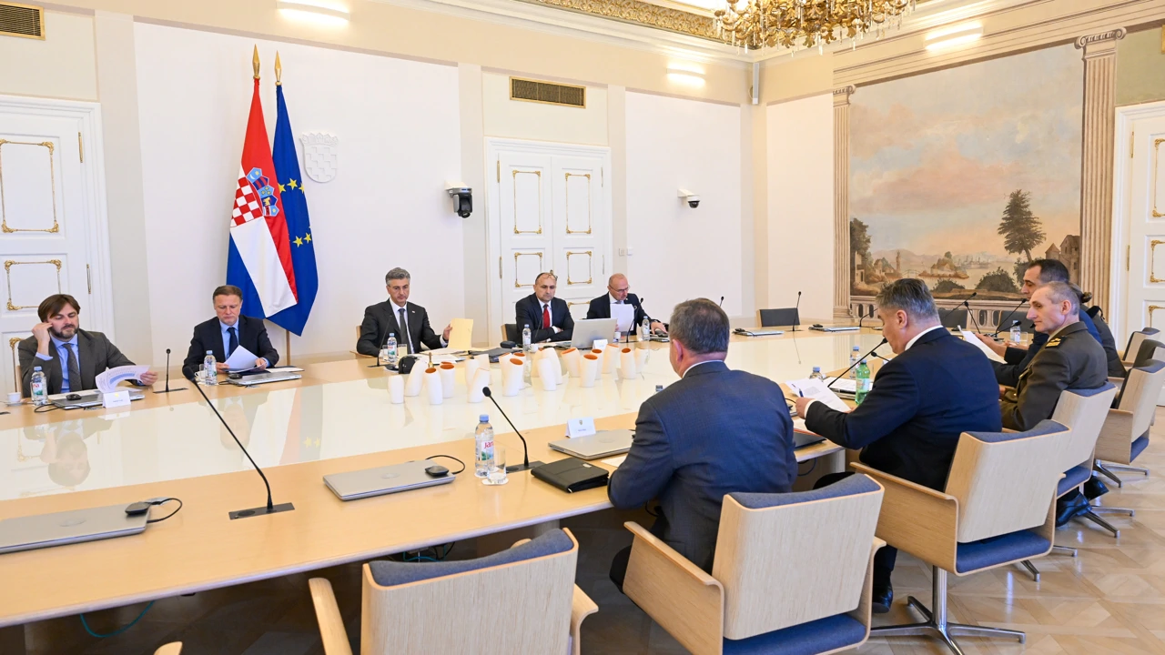 Sjednica u Banskim dvorima, Foto: Ured Predsjednika/RH