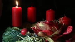 Prva svijeća na adventskom vijencu 