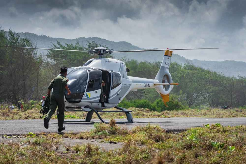 Osmero poginulih u padu helikoptera u Indoneziji