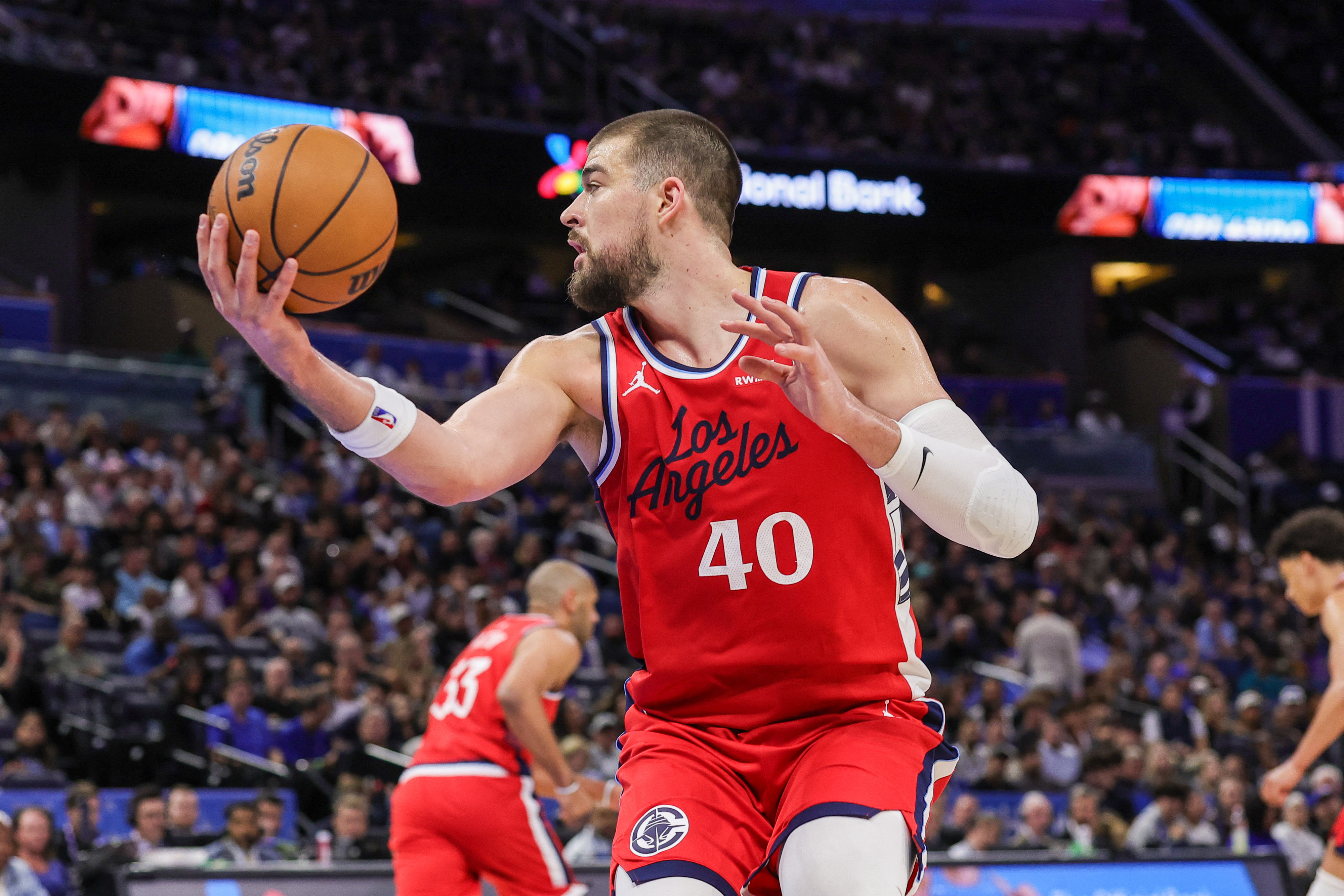 2025 11 21t012457z 886260733 mt1usatoday27637454 rtrmadp 3 nba los angeles clippers at orlando magic 20251122205331