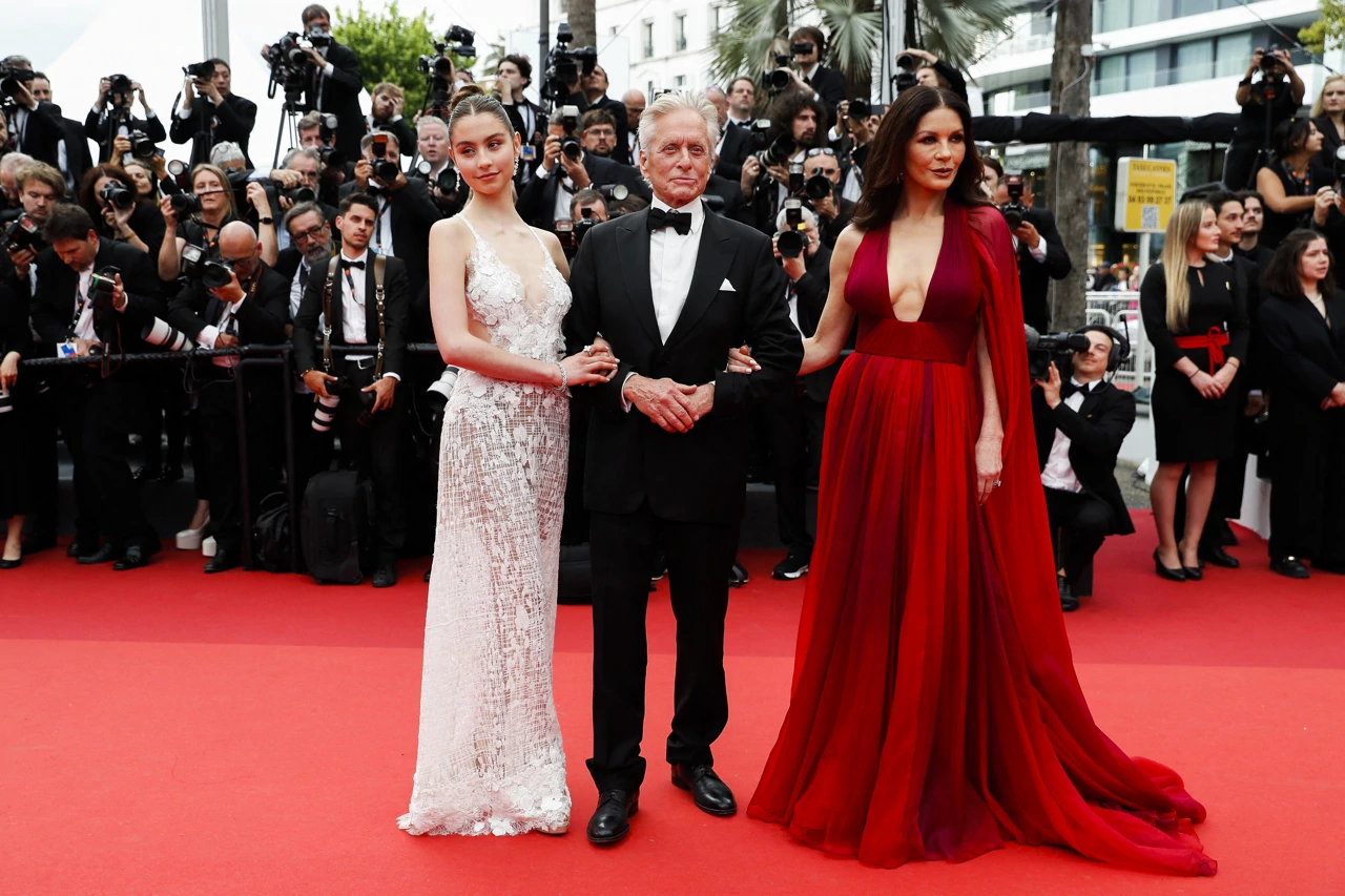 Michael Douglas, Catherine Zeta-Jones i Carys Zeta Douglas, Foto: Yara Nardi/Reuters