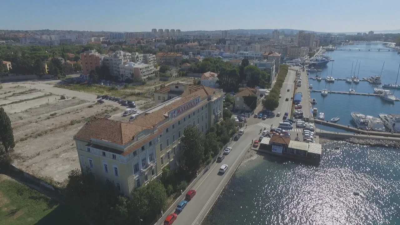 Bivša upravna zgrada Maraske u Zadru transformirati će se u hotel s pet zvjezdica, Foto: Silvana Skčajić/HRT