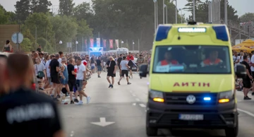Vozilo Hitne pomoći na koncertu Marka Perkovića Thompsona 