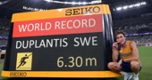 Mondo Duplantis s medaljom
