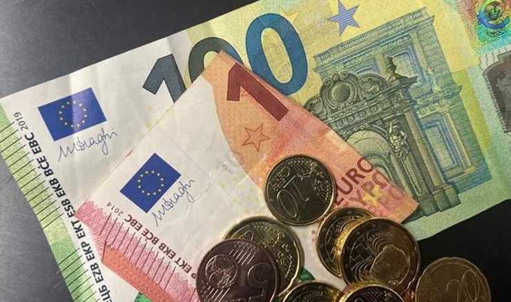 Đakovčanin ostao bez 31.500 €, prevarena i Škorina obožavateljica