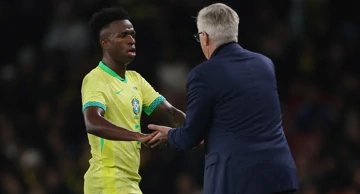 Vinicius Junior i Carlo Ancelotti 