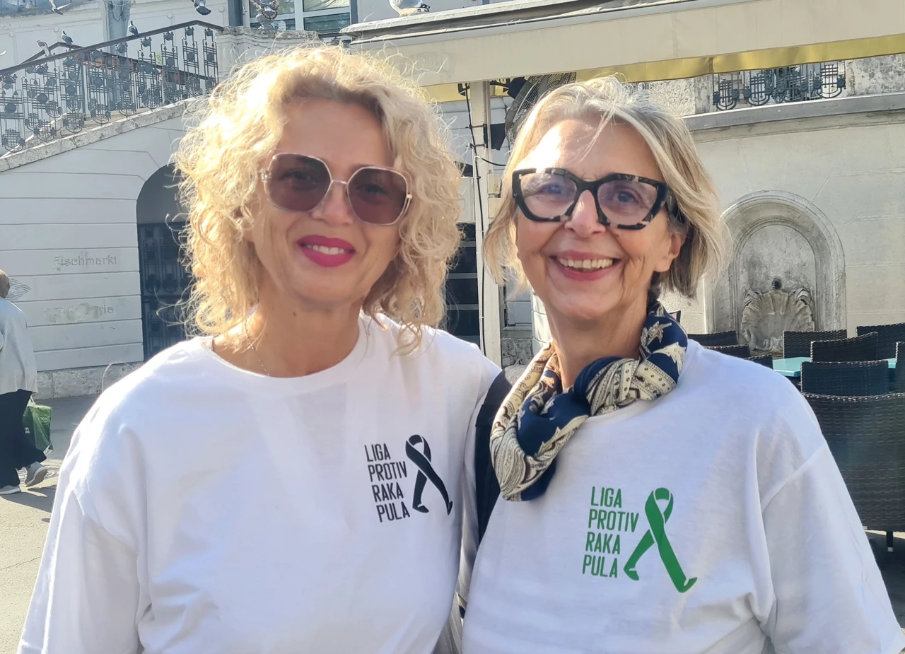U Puli obilježen Svjetski dan hospicija i palijativne skrbi;  volonterka Tatjana Mišković Milić i predsjednica Lige Julijana Franinović Marković.