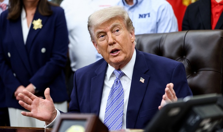 Trump želi iranski uranij i ukidanje naknada za plovidbu Hormuzom