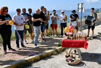 Aktivisti slave u uvali Vruja, Foto: Matko Begovic/PIXSELL