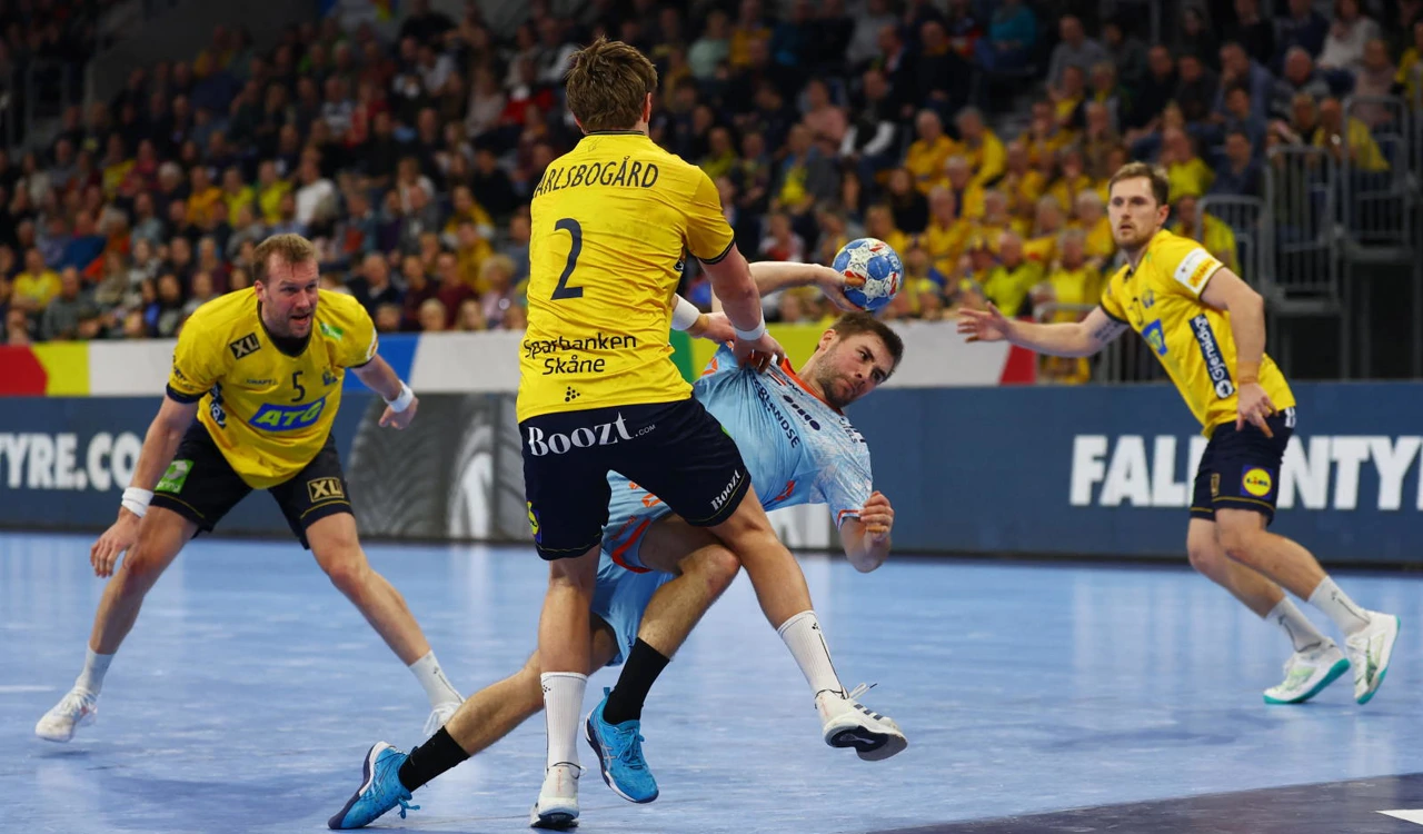 Luc Steins, Jonathan Carlsbogard