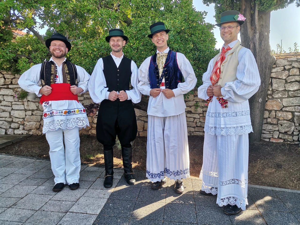 Ljetna škola folklora, Foto: Lucija Starčević, voditeljica Odjela za kulturu HMI/.