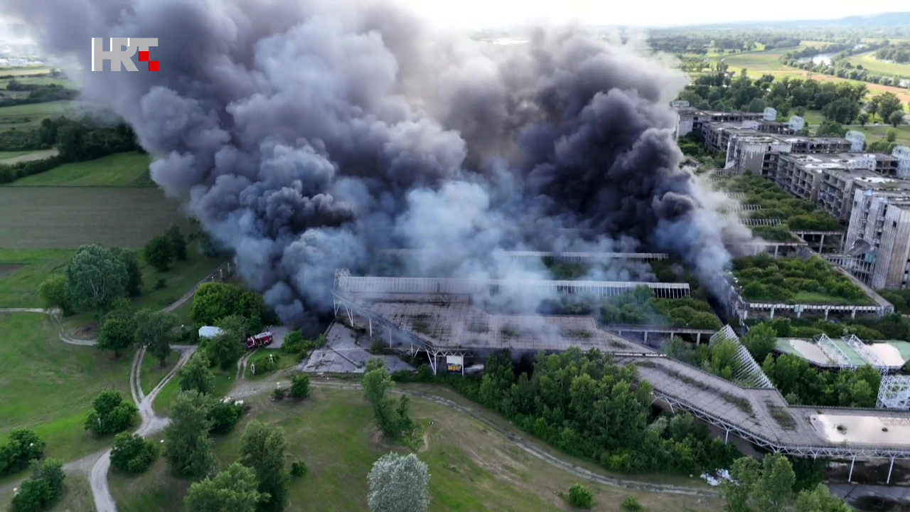 Požar u napuštenoj bolnici u Blatu, Foto: HTV/HRT