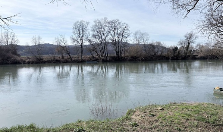 Čamac se prevrnuo na Uni, više osoba nestalo; uhićen državljanin BiH
