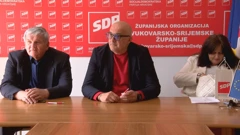 Kruno Raguž (u sredini)