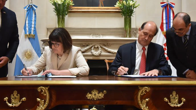 Firma de acuerdos entre Croacia y Argentina (Foto: predsjednica.hr)