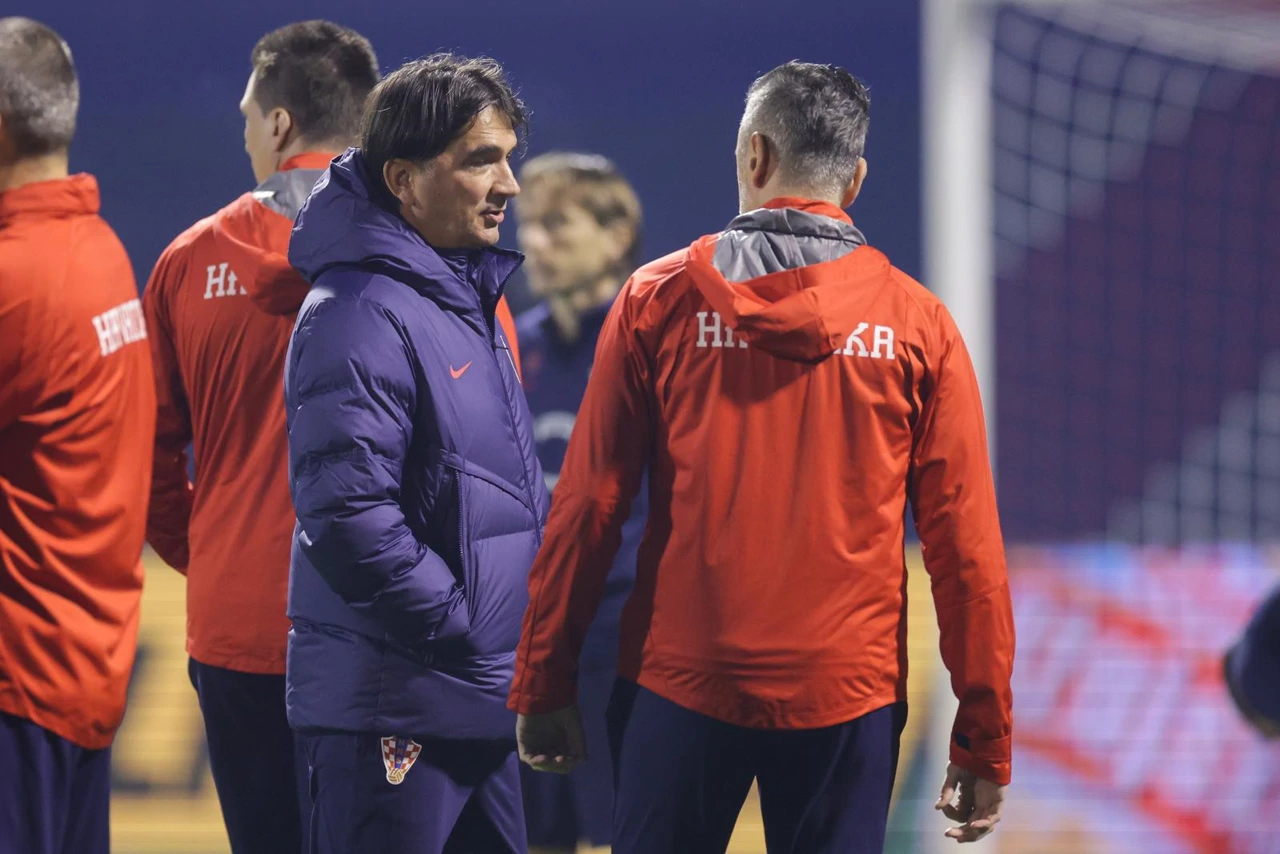 Izbornik Zlatko Dalić na treningu Vatrenih, Foto: Luka Stanzl/PIXSELL