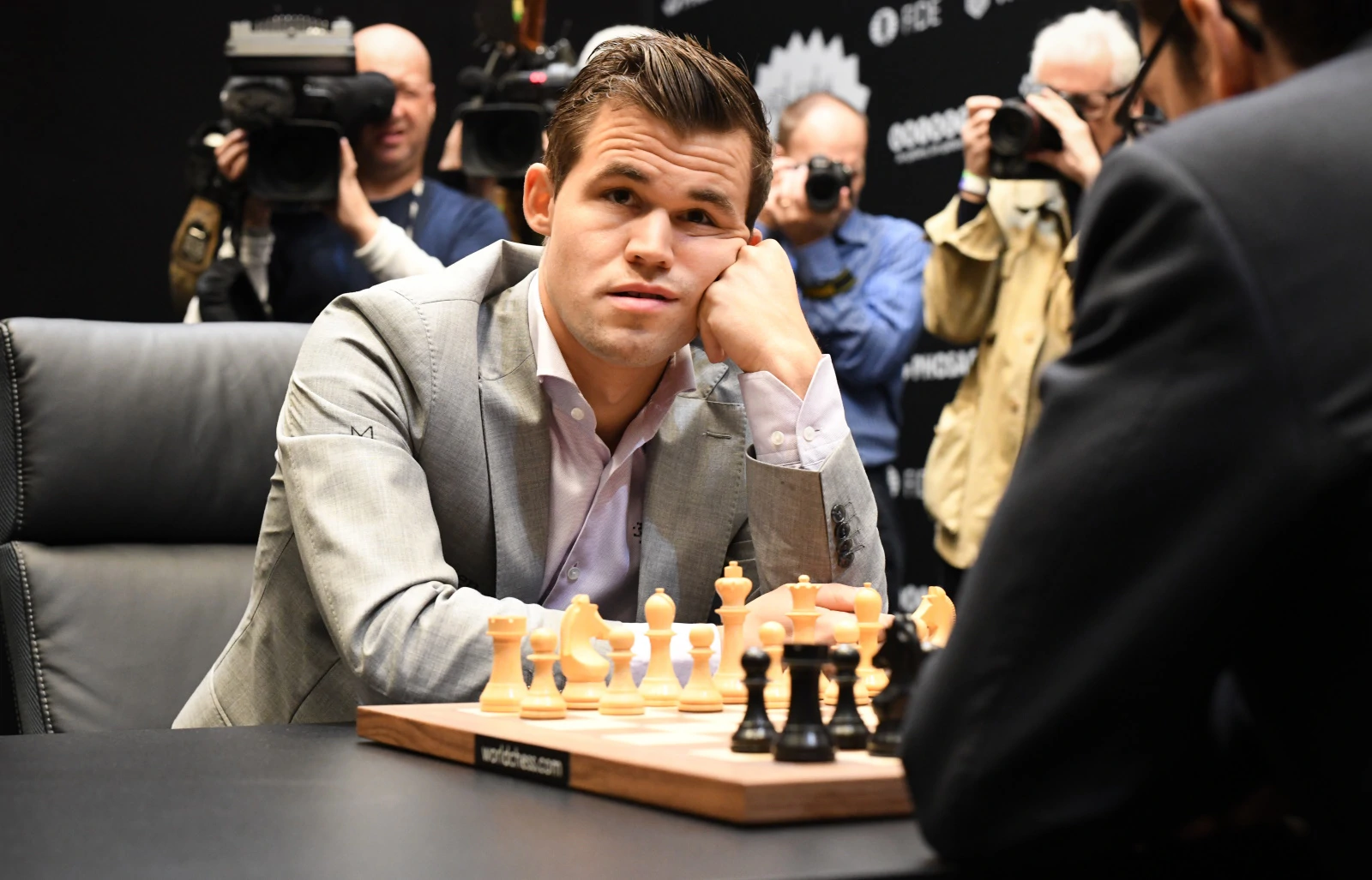 Carlsen prodao traperice zbog kojih je bio diskvalificiran