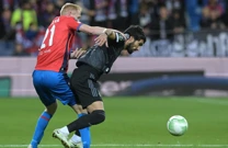 Mahir Emreli u dvoboju protiv Viktorije, Foto: Marko Lukunić/PIXSELL