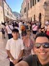 Ángela con su familia en Dubrovnik / Ángela s obitelji u Dubrovniku, Foto: Hugo Villegas//