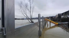 Na obali Une postavljen sustav obrane od poplave, Foto: Igor Ahmetović/HRT
