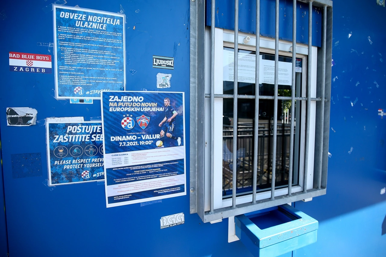 Prodaja ulaznica za utakmicu, Foto: Goran Stanzl/PIXSELL