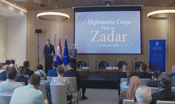 Panel rasprava 'Športska diplomacija - Krešimir Ćosić' u Zadru