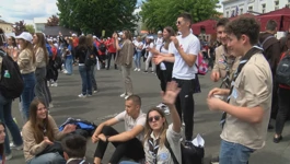 Rijeke veselih mladih vjernika slile su se u središte Gospića